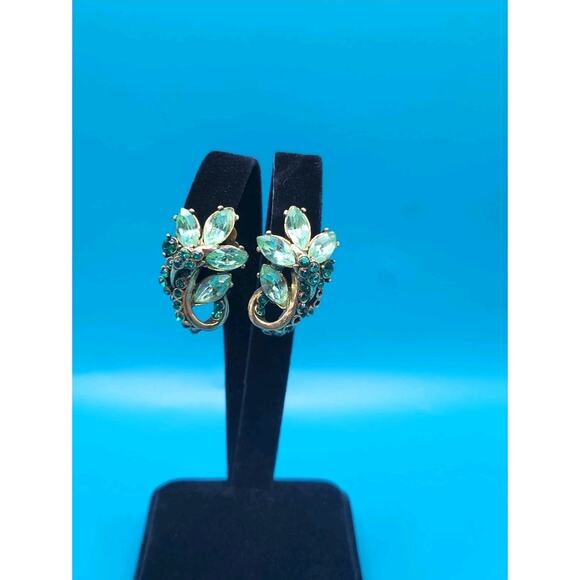 Vintage Holly Craft 1952 Green Rhinestone Clip On Earrings Floral 1 x 0.75 In - Picture 4 of 10